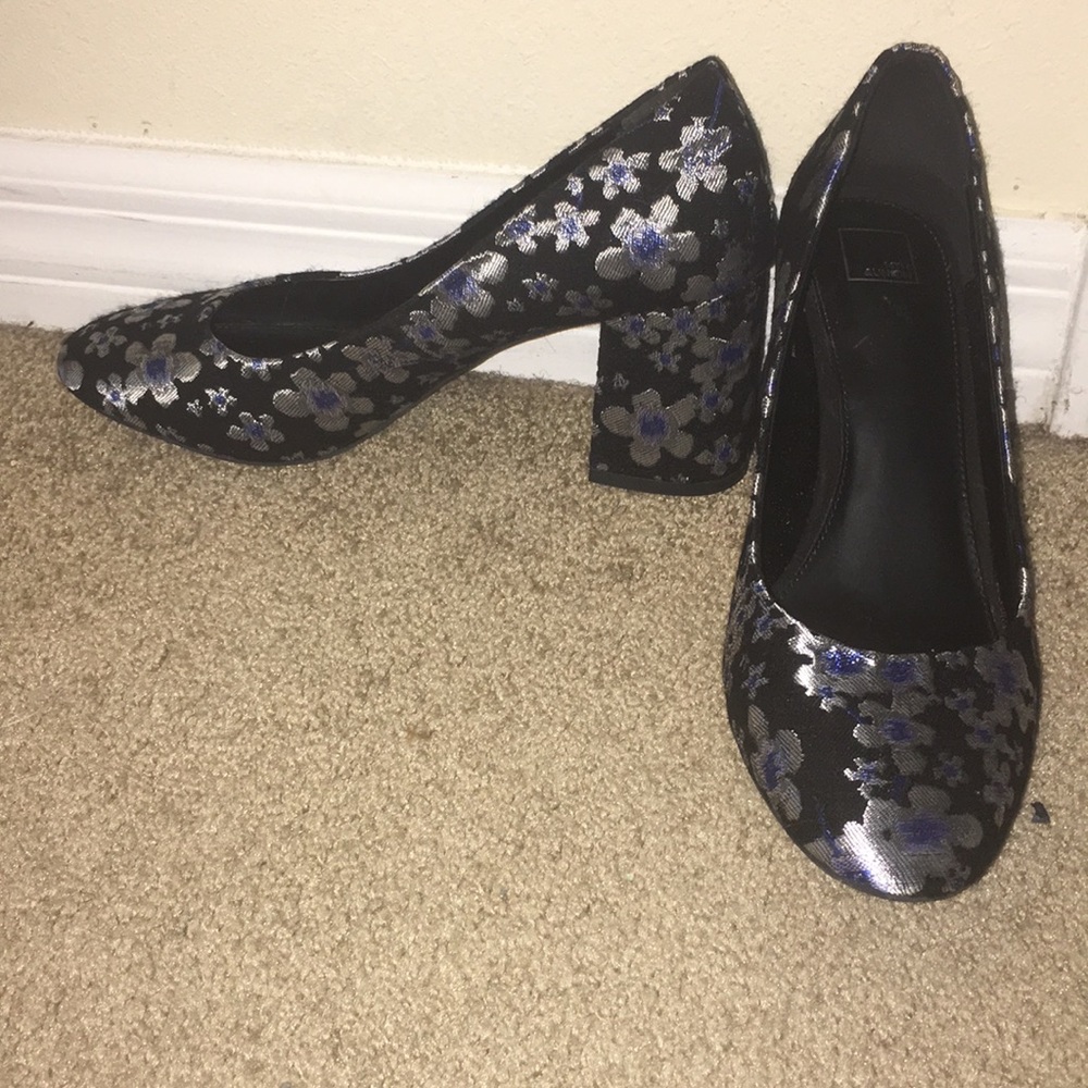 Floral pumps